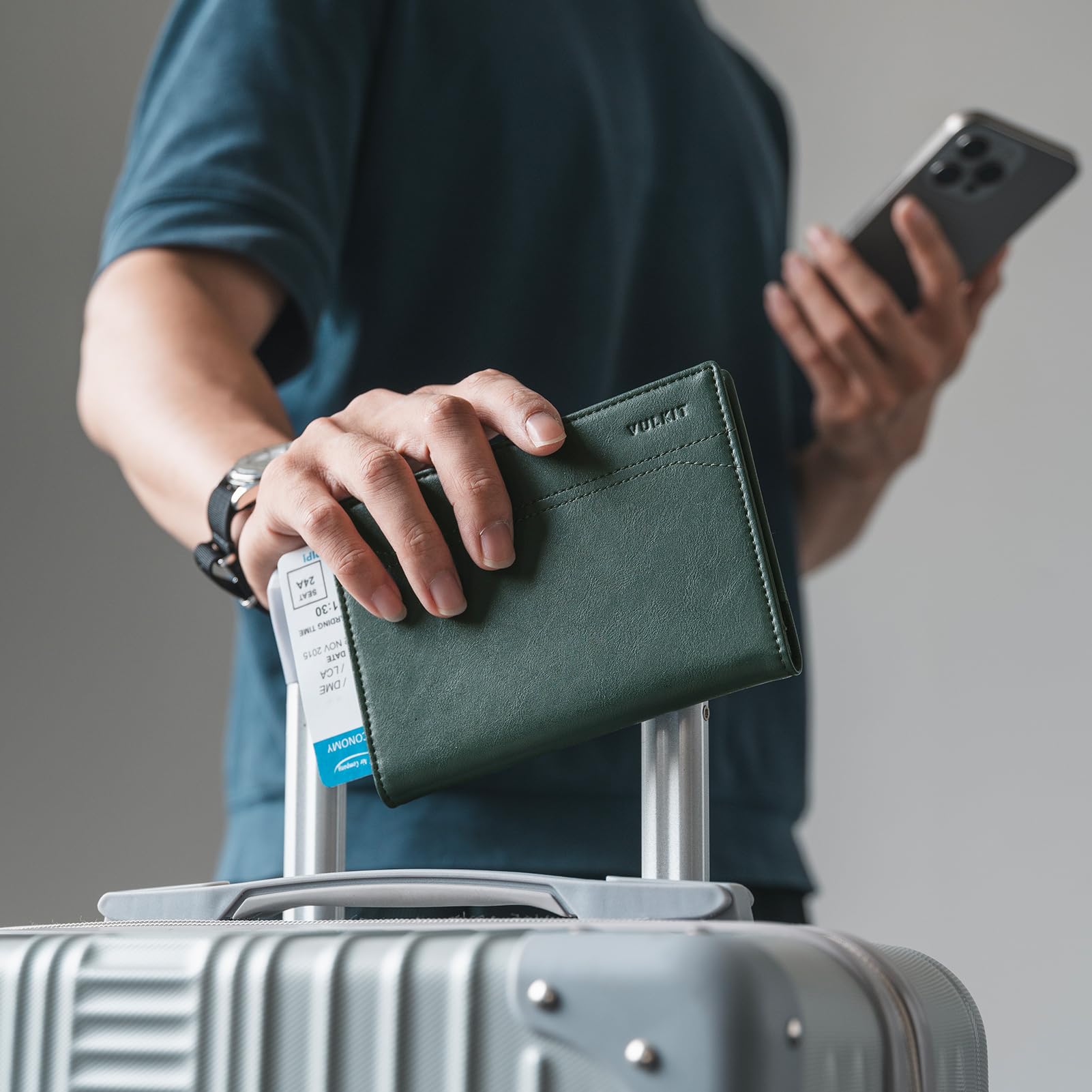 vulkit-passport-card-holder-reisepassh-lle-waldgr-n-rfid image 5