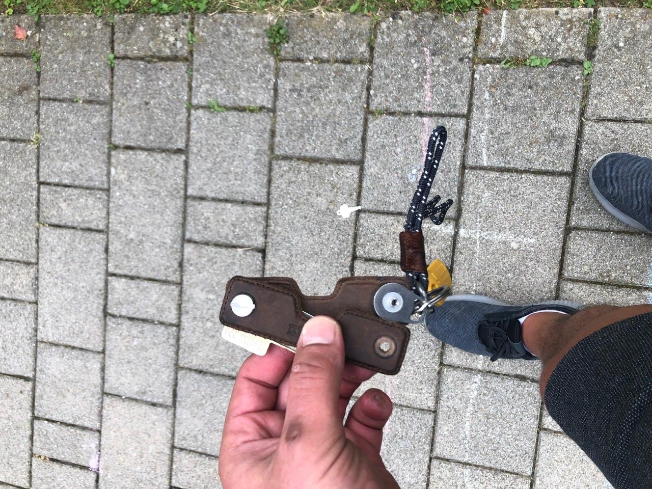 Schraube hält